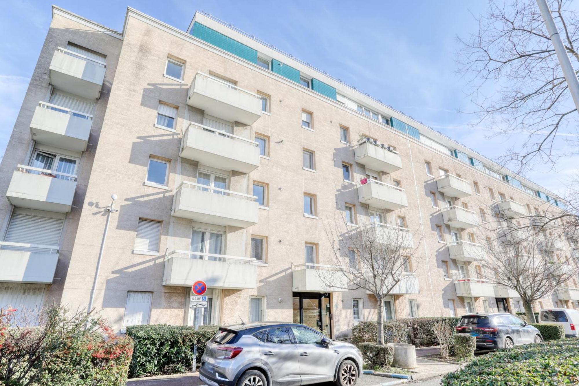 Le Warm Cocon - Spacieux T3 - 5 Personnes - Wifi Et Parking 호스니-쑤-부와 외부 사진
